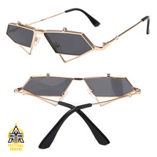 Load image into Gallery viewer, King of Diamonds 👑 – Flip Up Sunglasses – Gold &amp; Pink