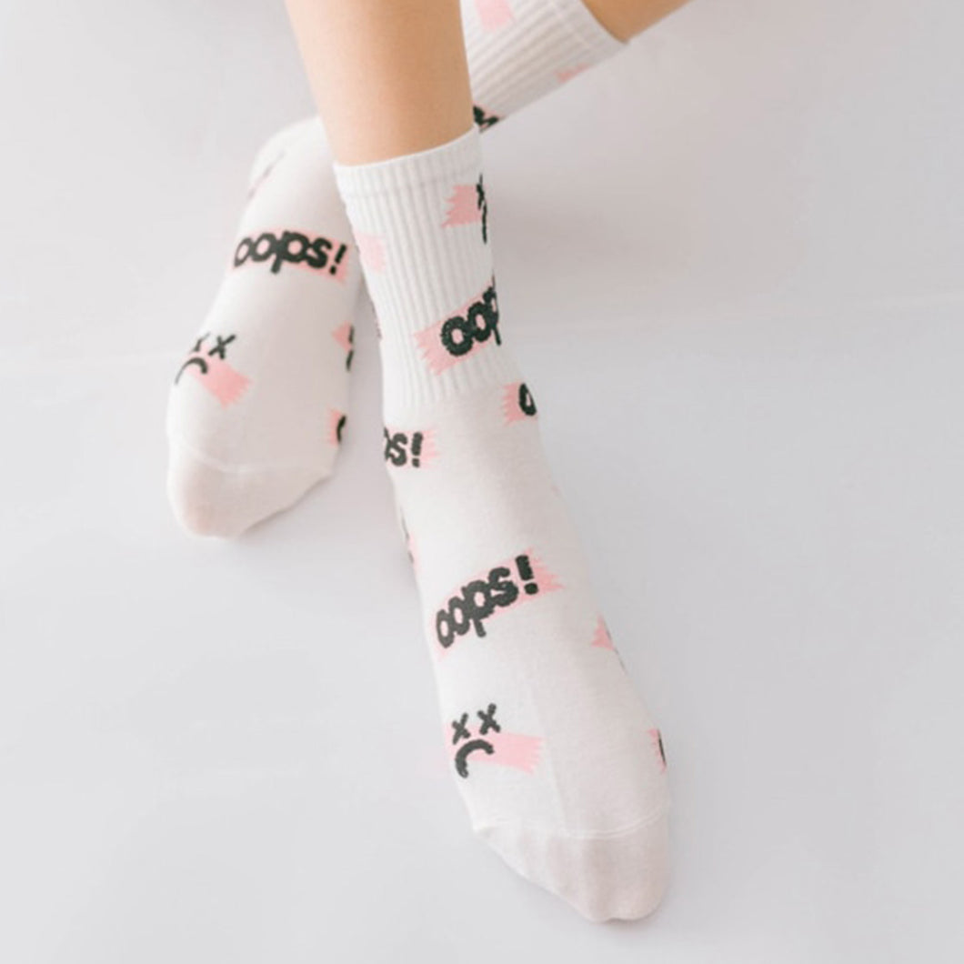 Oops! ❌ Socks - White & Pink